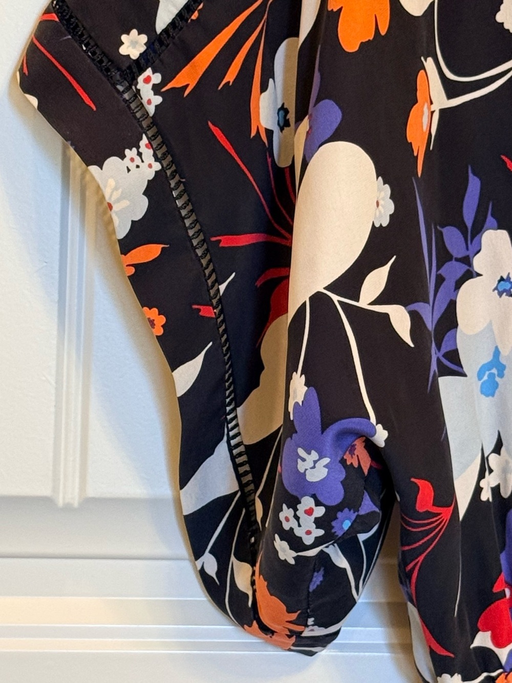 Parker Barry 100% Silk Black Floral V-Neck Romper with Blue, White & Red Accents - Picture 4 of 7